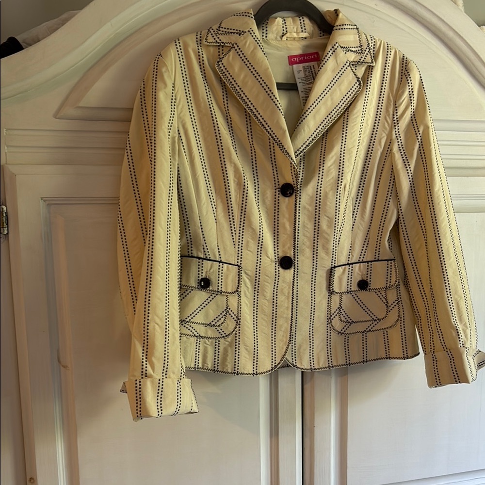 Apriori (Escada)cream and black designer jacket size 10